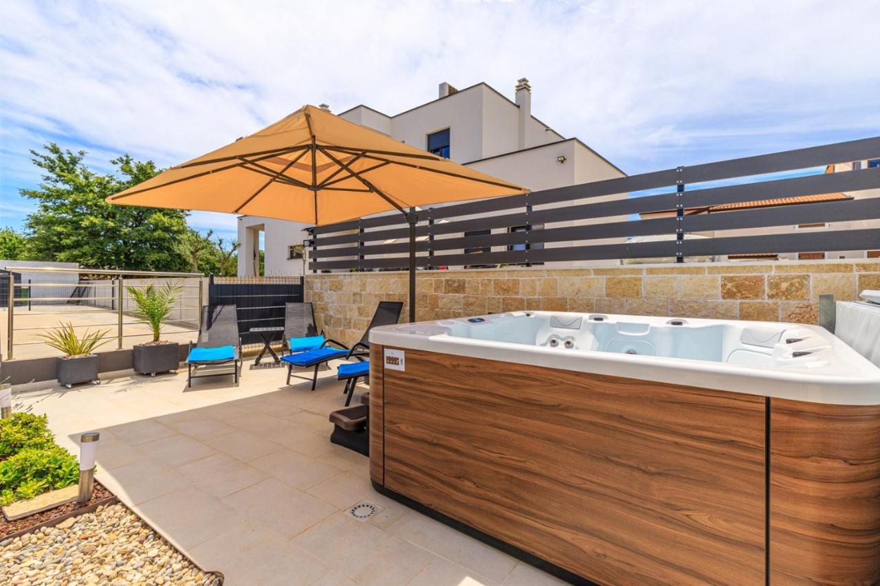 Sabena Apartment With Private Whirlpool Poreč Zewnętrze zdjęcie